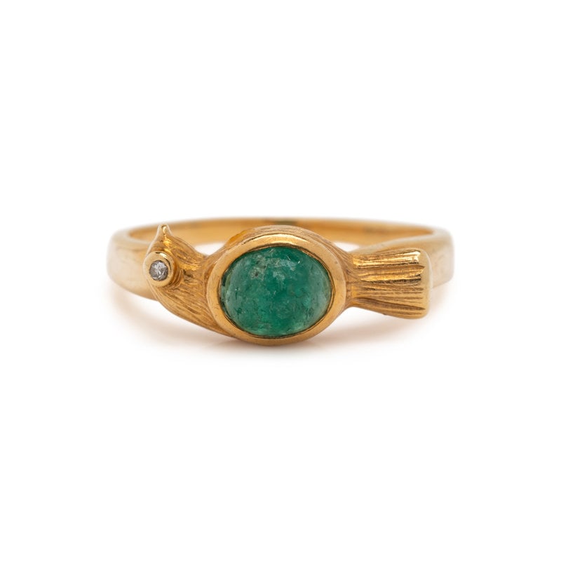 JULIUS COHEN, YELLOW GOLD, DIAMOND AND EMERALD RING (1 of 3)