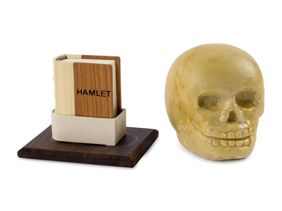 [SOBOTA, Jan and Jarmila SOBOTA]. SHAKESPEARE, William. Hamlet. 2009. LIMITED EDITION, SIGNED BY JAN (1 of 4)