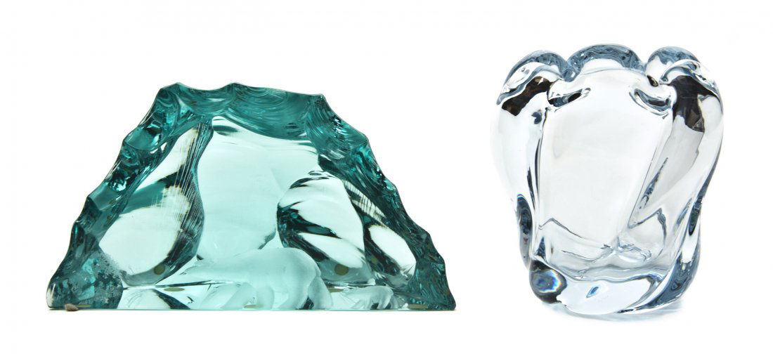 A Kosta Boda Glass Sculpture, Kosta V. Lindstrand: A Kosta Boda Glass Sculpture, Kosta V. Lindstrand, of iceberg form, depicting an adult polar bear and a polar bear cub, signed to the side, together with an Orrefors vase, signed to the base. Height o