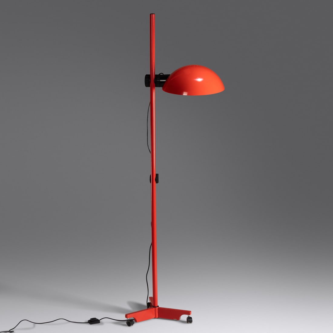 Elio Martinelli (1922-2005)  Adjustable Floor Lamp Martinelli Luce, Italy (1 of 2)