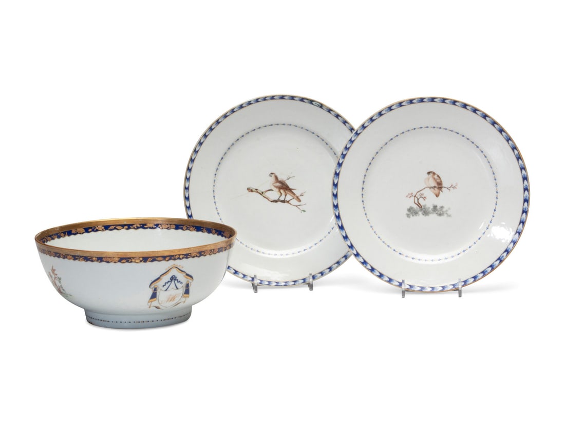 A Chinese Export Porcelain Bowl and Pair of Plates (1 of 8)