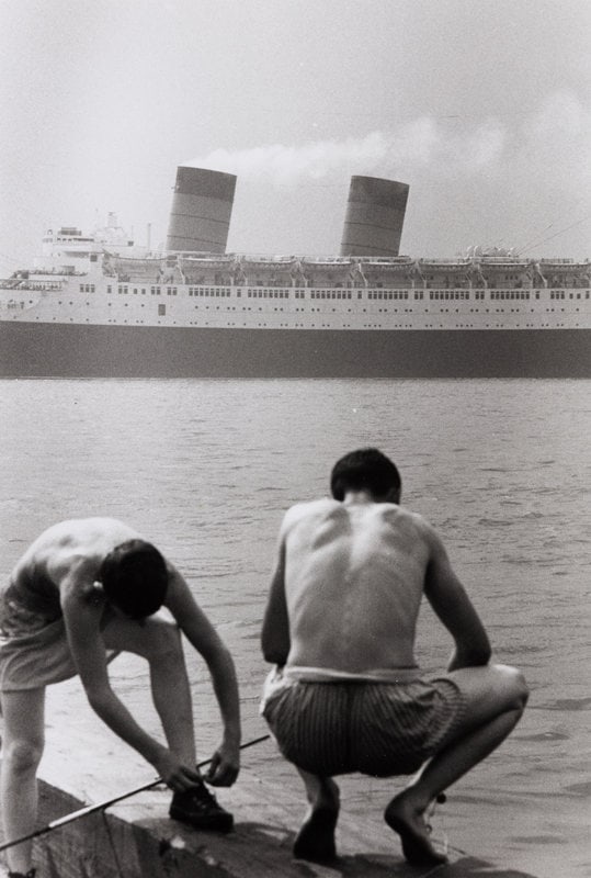Ruth Orkin (1921-1985)
Boys with Ship, NYC, 1948 (1 of 2)