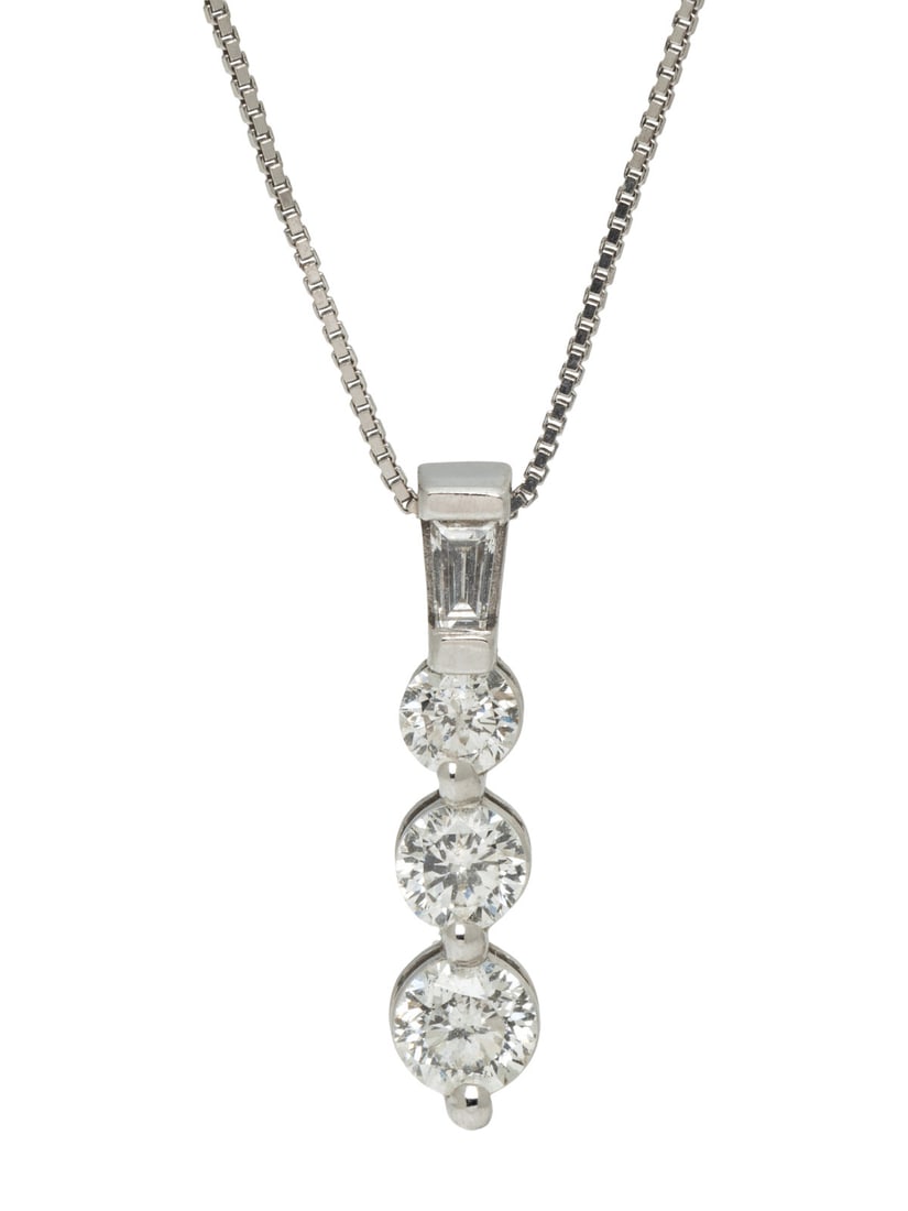 DIAMOND PENDANT/NECKLACE (1 of 3)