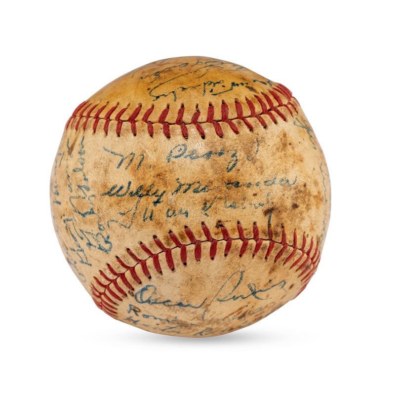 A 1955 Almendares Blues Team Signed Autograph Baseball (1 of 6)