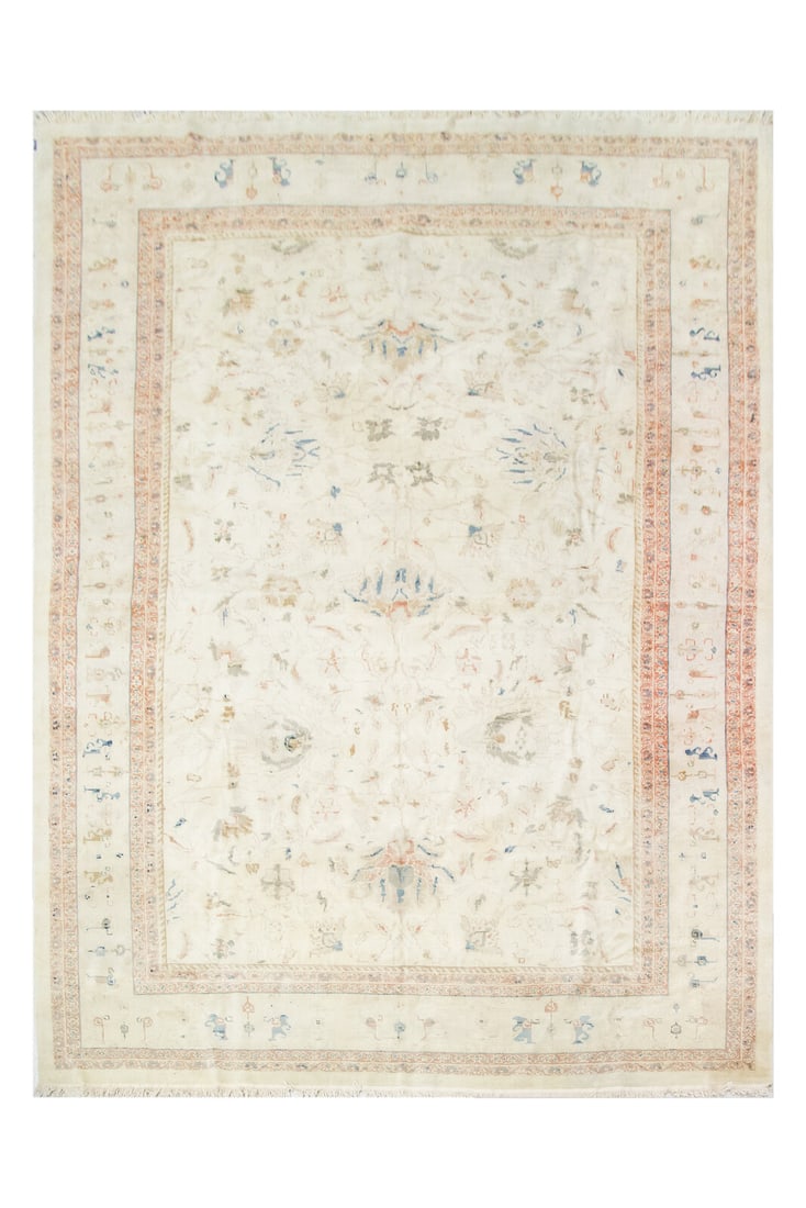 A Sultanabad Wool Rug (1 of 2)