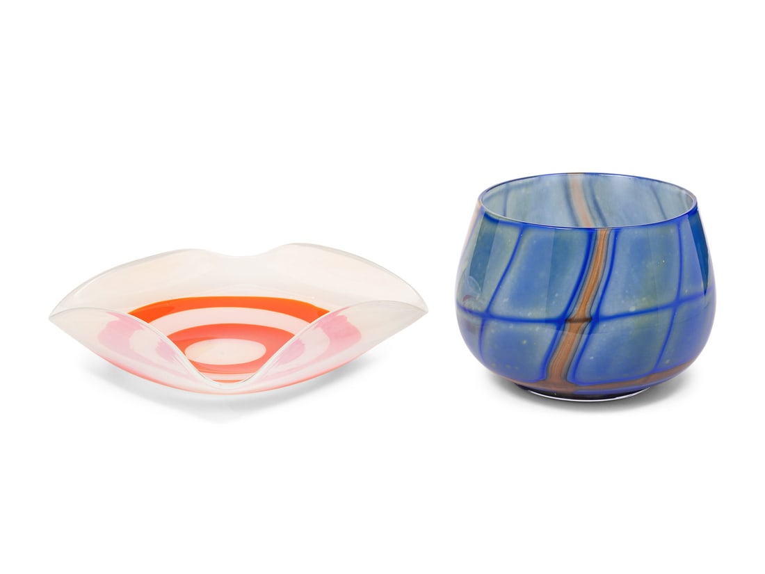 Two Contemporary Art Glass Bowls (1 of 9)