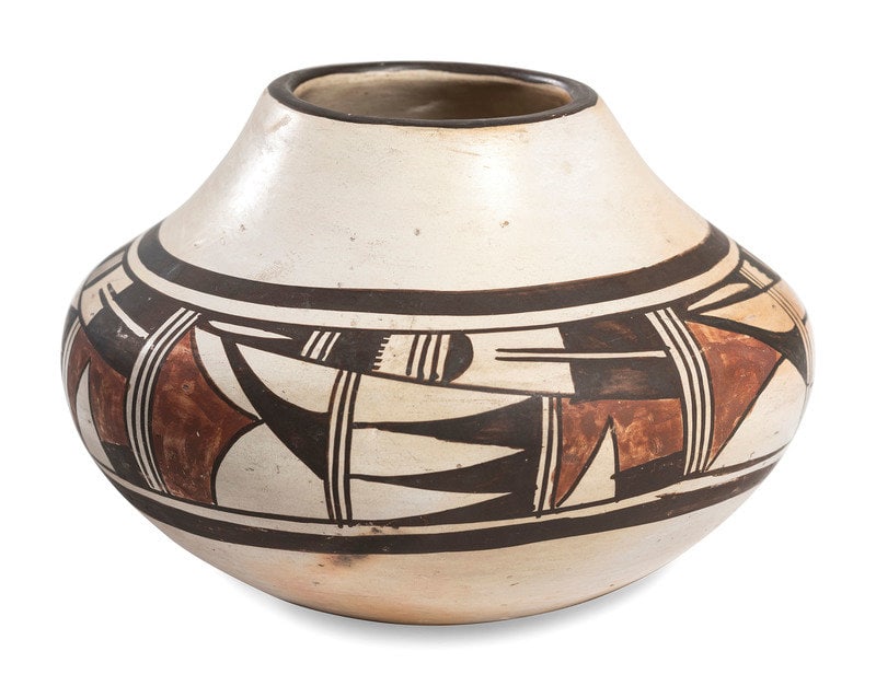 Paqua Naha, Attributed
(Hopi, 1890-1955)
Pottery Jar (1 of 5)