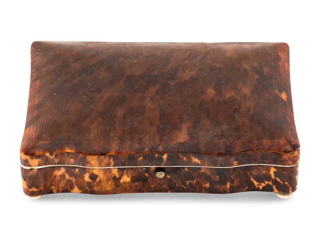 A George III Tortoise Shell Serpentine Dressing Box (1 of 3)