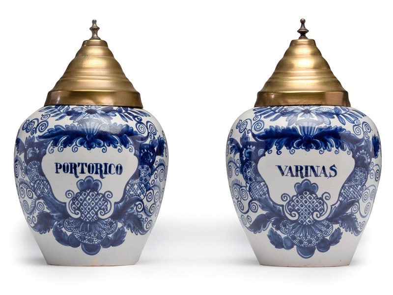 A Pair of Delft Lidded Tobacco Jars (1 of 7)