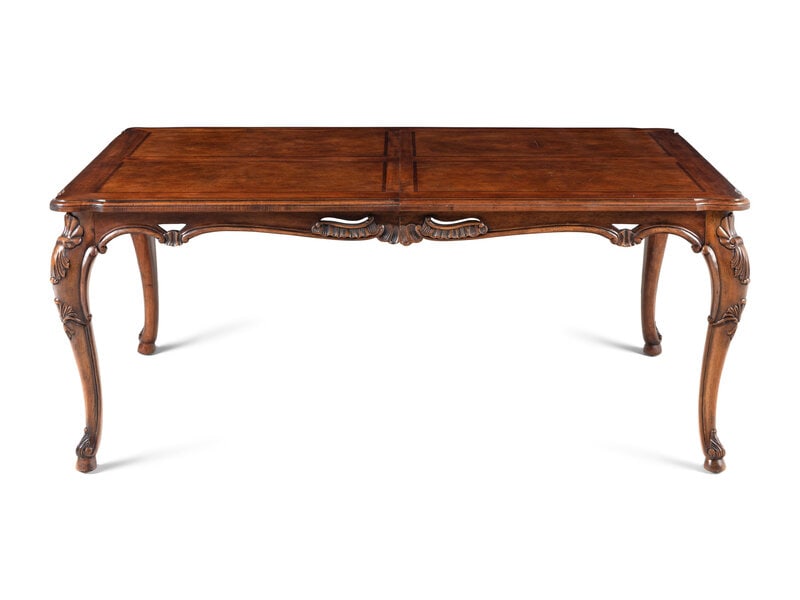 A Henredon George II Style Dining Table (1 of 4)
