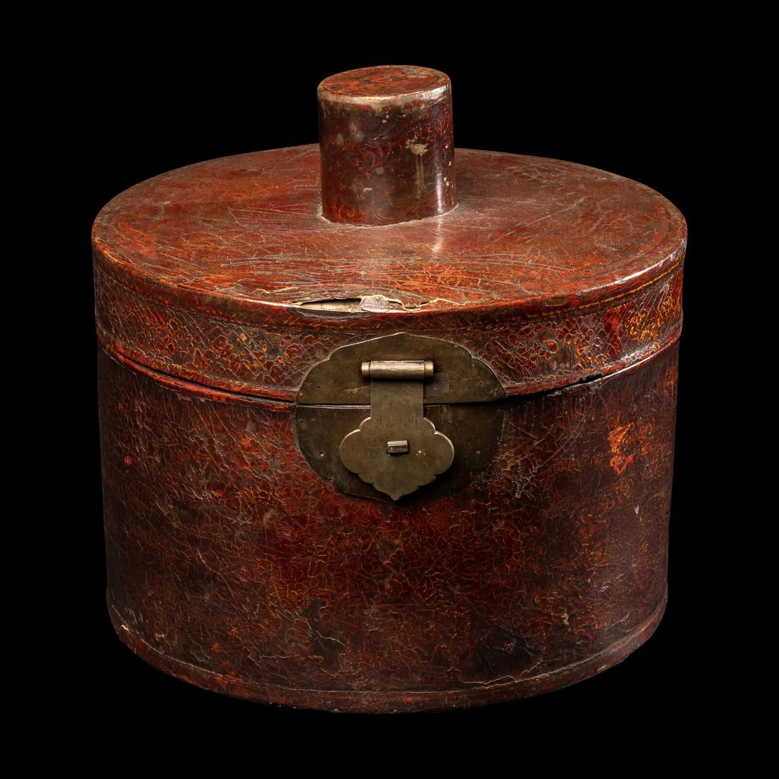 A Korean Lacquer Hat Box (1 of 5)