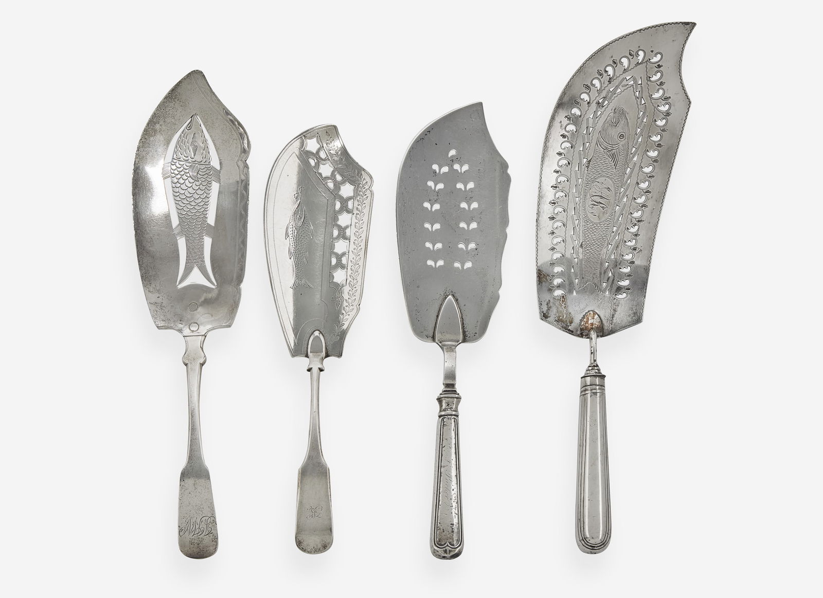 A group of four coin silver fish knives / slices, various makers, early 19th century (1 of 2)