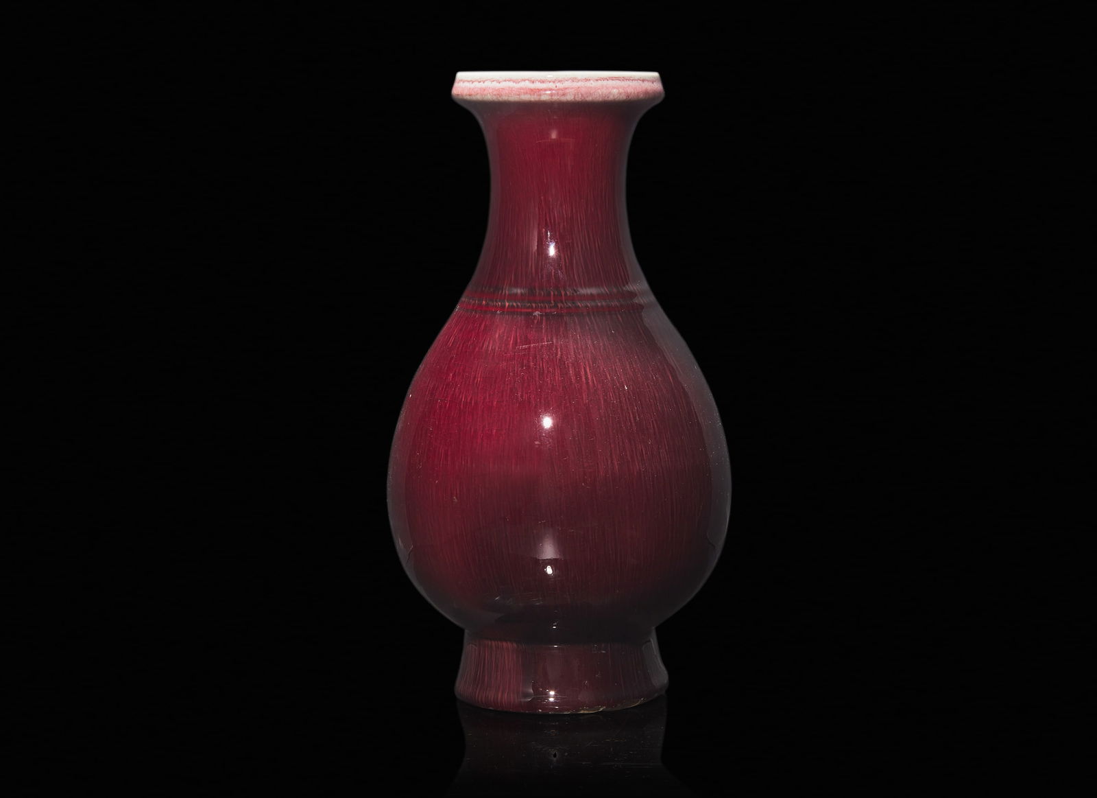 A Chinese copper-red glazed porcelain vase 釉裡紅瓷瓶 (1 of 3)