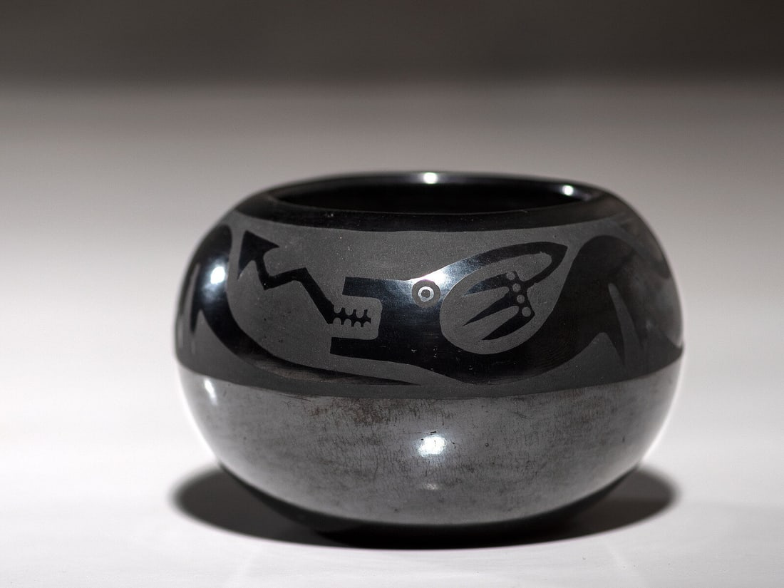 (Maria Martinez and Popovi Da (San Ildefonso, 1887-1980 / 1923-1971) Blackware Pottery Jar, with (1 of 5)