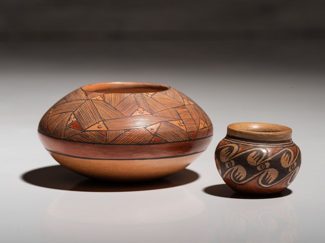 Dextra Nampeyo (Hopi, 1928-2019) Polychrome Pottery Jars (1 of 5)
