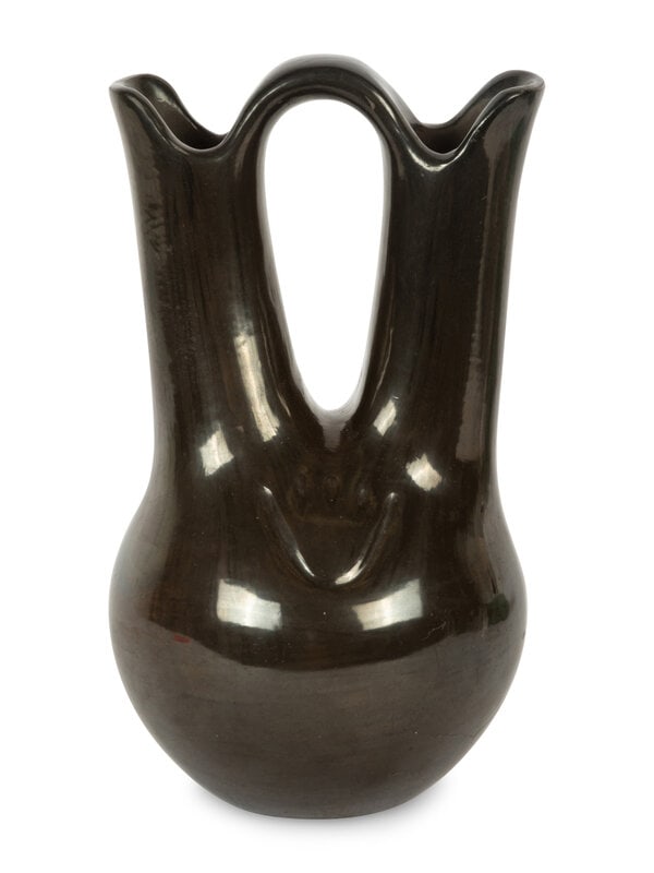 Margaret Tafoya
(Santa Clara, 1904-2001)
Blackware Wedding Vase, with Bear Paw (1 of 4)