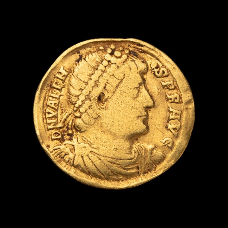 [ANCIENT] EASTERN ROMAN EMPIRE. Valens (c. 370 AD), Av Solidus (4.1g). (1 of 2)