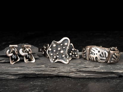 Salvador Teran (Mexican, c. 1920-1974 Sterling Silver Abstract Jewelry: Salvador Teran (Mexican, c. 1920-1974 Sterling Silver Abstract Jewelry lot of 3, all marked SALVADOR STERLING MEXICO; includes: a link bracelet, each link with a differing amorphic relief; further mar