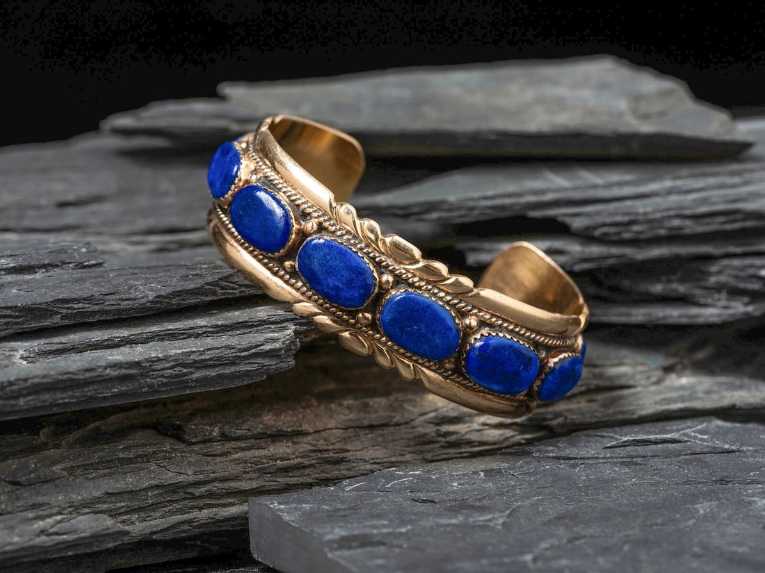 Robert and Bernice Leekya (Zuni, b. 1934 / b. 1930s) 14K Gold and Lapis Cuff Bracelet (1 of 6)
