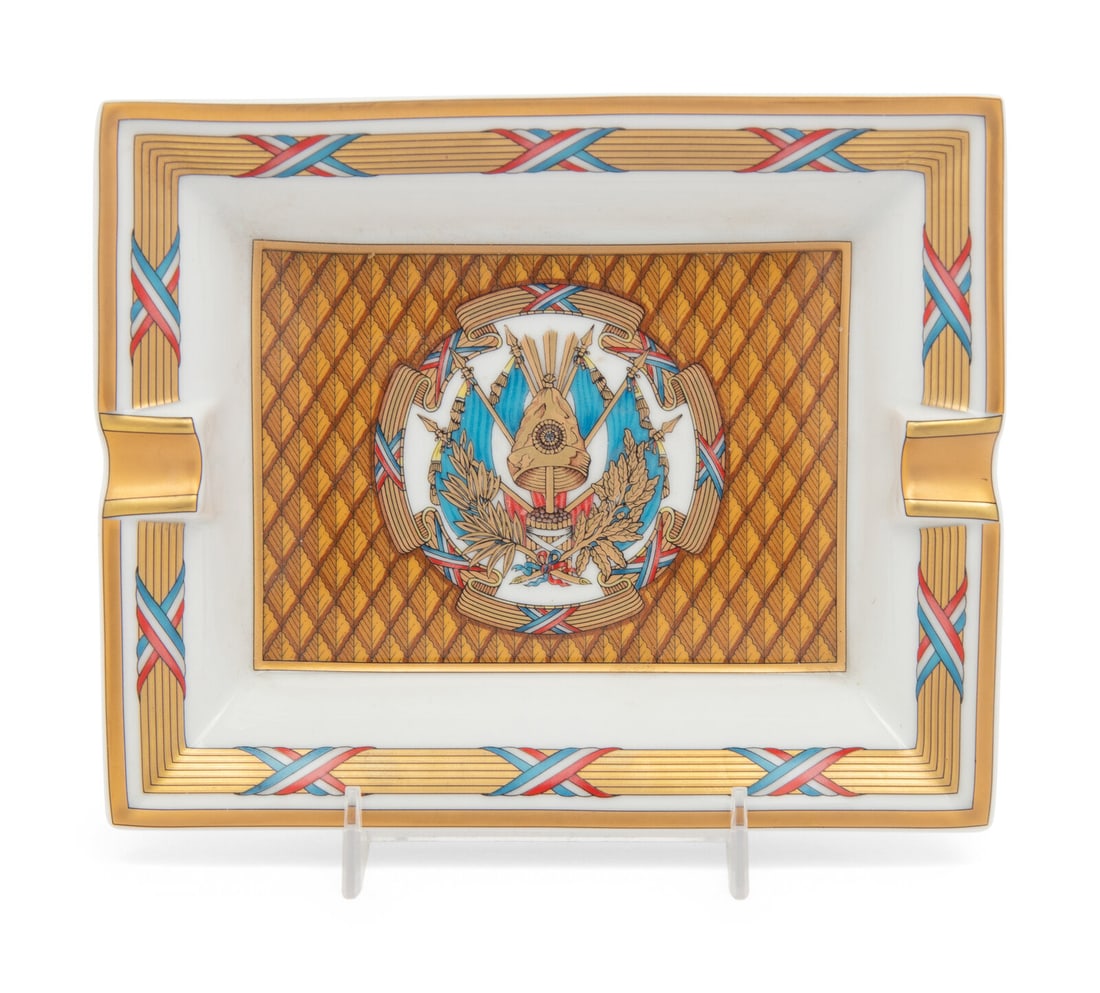 HERMÈS ASHTRAY (1 of 5)