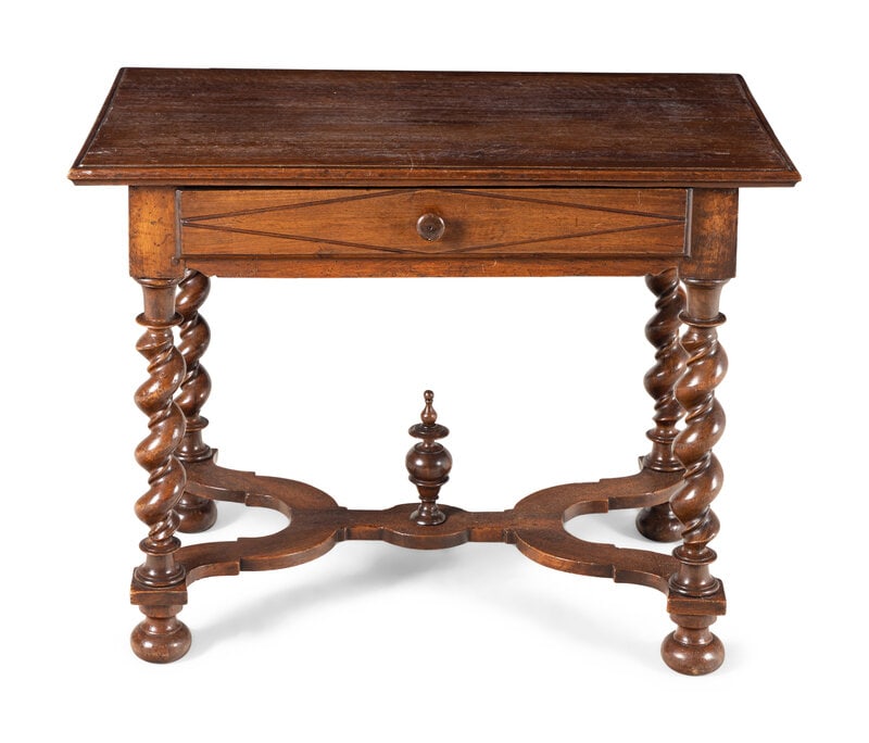 A William and Mary Style Side Table (1 of 3)