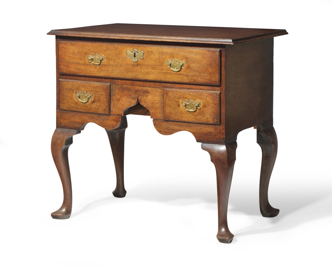 A George II walnut dressing table, circa 1740 (1 of 2)