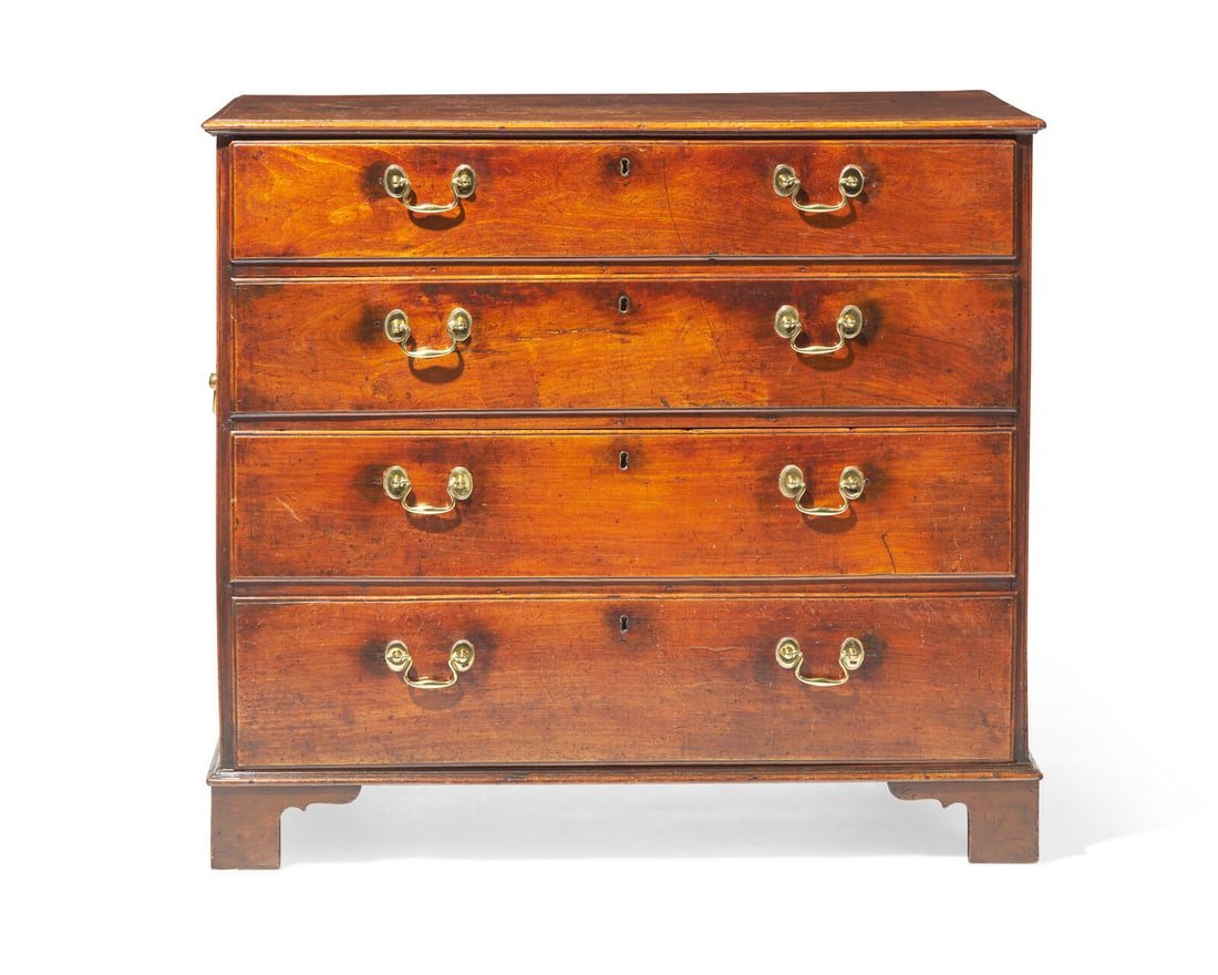 A George II mahogany chest of drawers, circa 1740 (1 of 3)