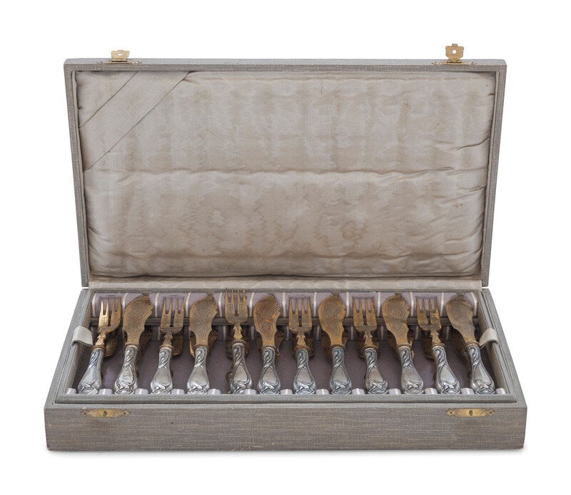 A Cased German Silver Fish Service (1 of 9)