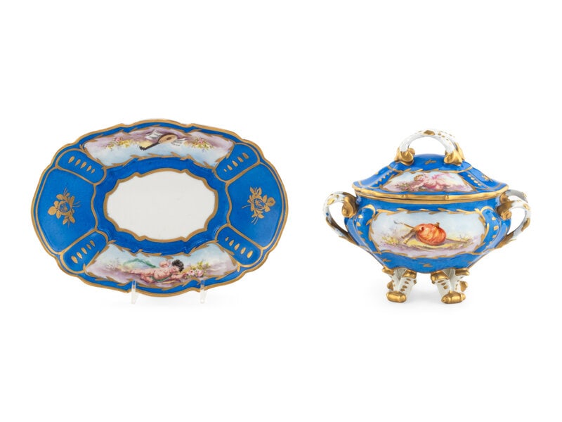 A Sèvres Style Porcelain Sauce Tureen and Tray (1 of 17)