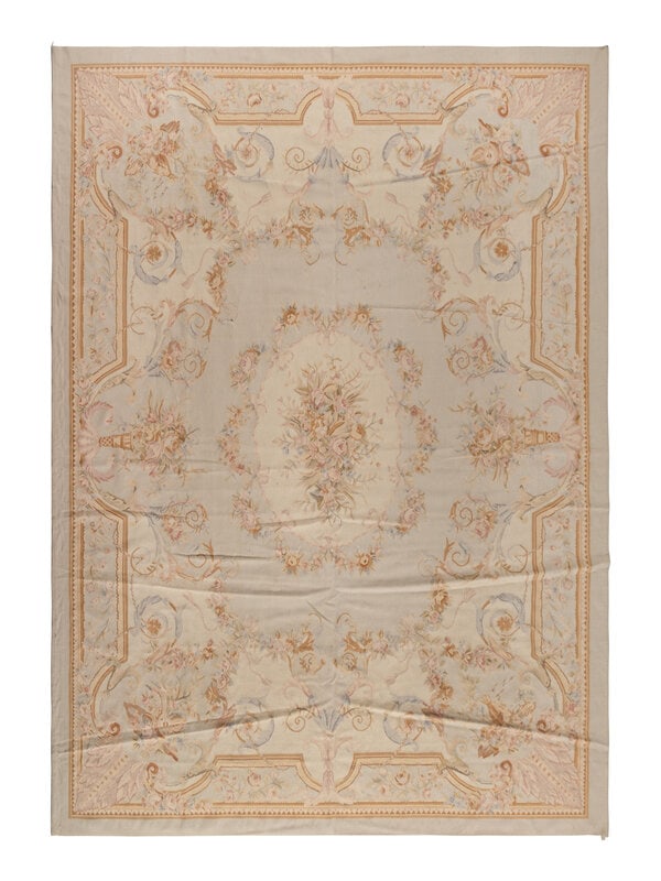 An Aubusson Style Wool Rug (1 of 15)