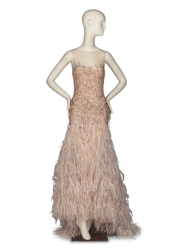 Oscar de la Renta Ostrich Feather Gown  (1 of 7)