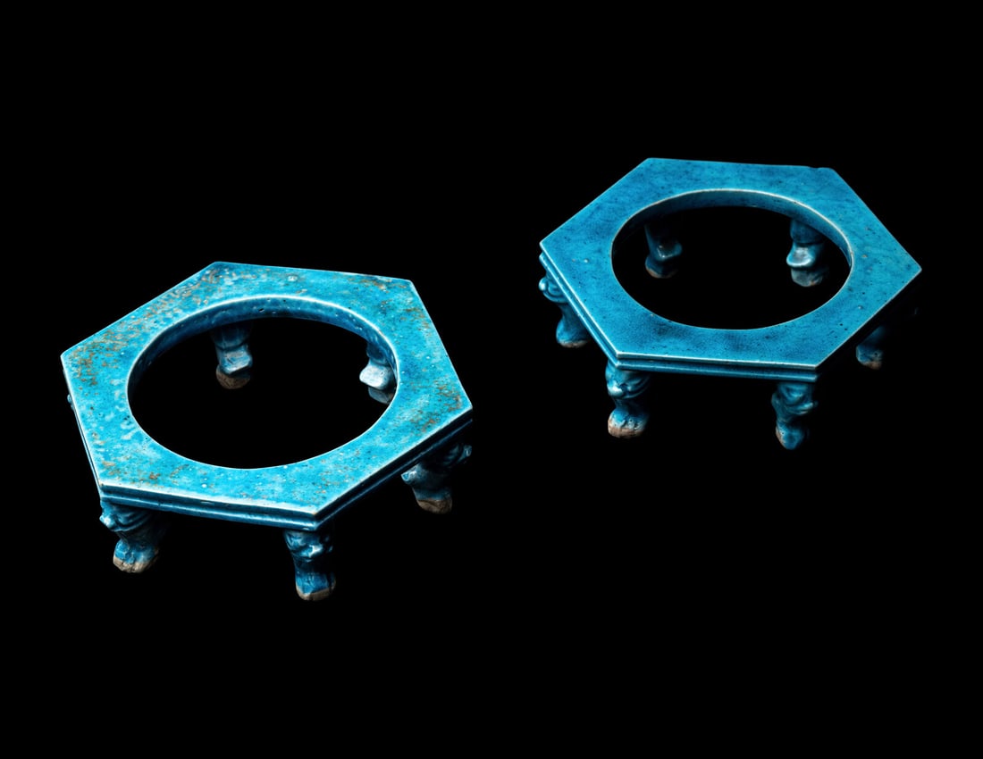 A Pair of Chinese Turquoise Glazed Hexagonal Porcelain Vase Stands, Kangxi Period 清康 (1 of 7)