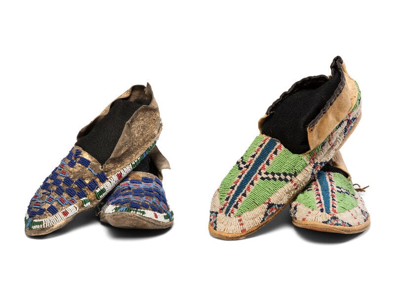 Sioux Beaded Hide Moccasins (1 of 3)