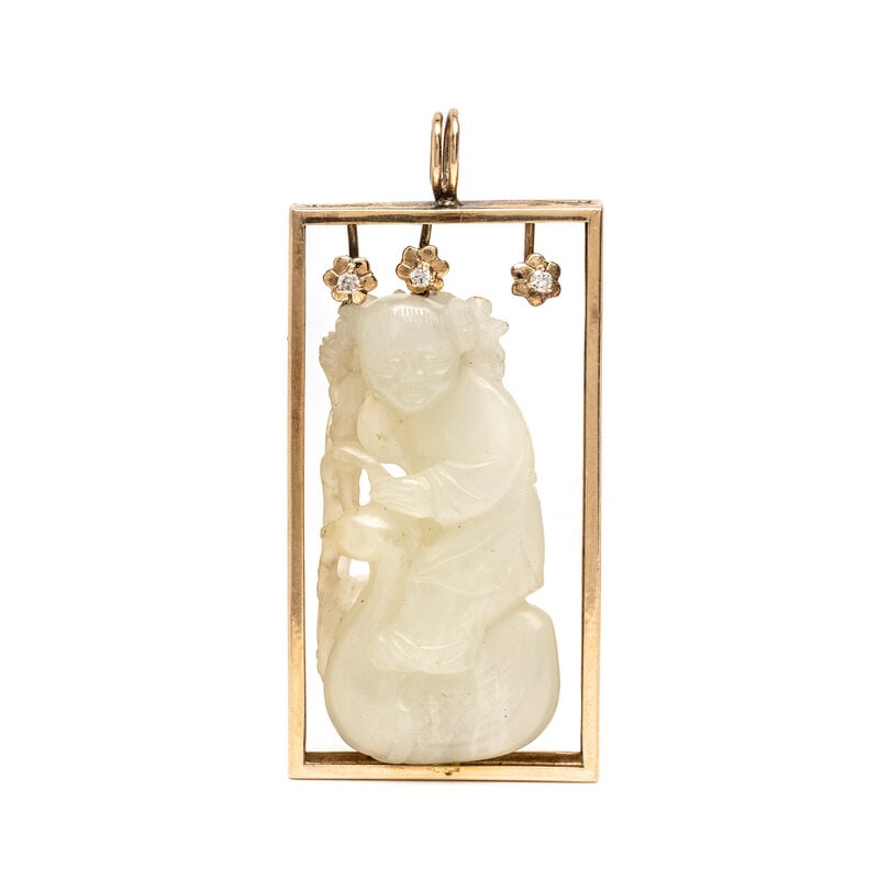 JADE, DIAMOND, AND YELLOW GOLD PENDANT (1 of 4)