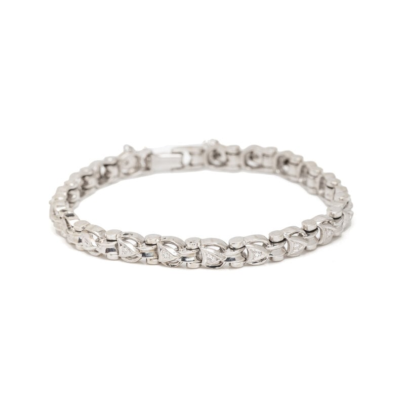 WHITE GOLD AND DIAMOND BRACELET (1 of 2)