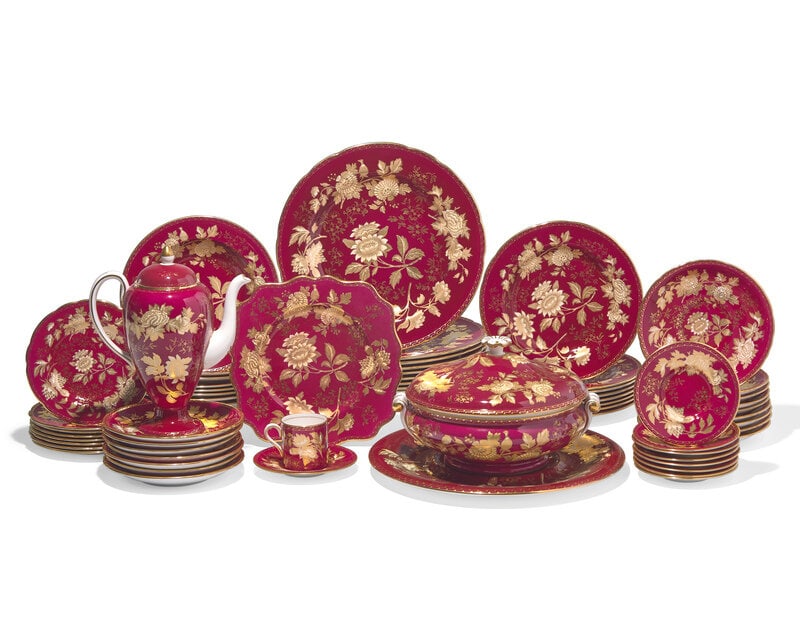 A Wedgwood Parcel Gilt Porcelain Dinner Service (1 of 3)