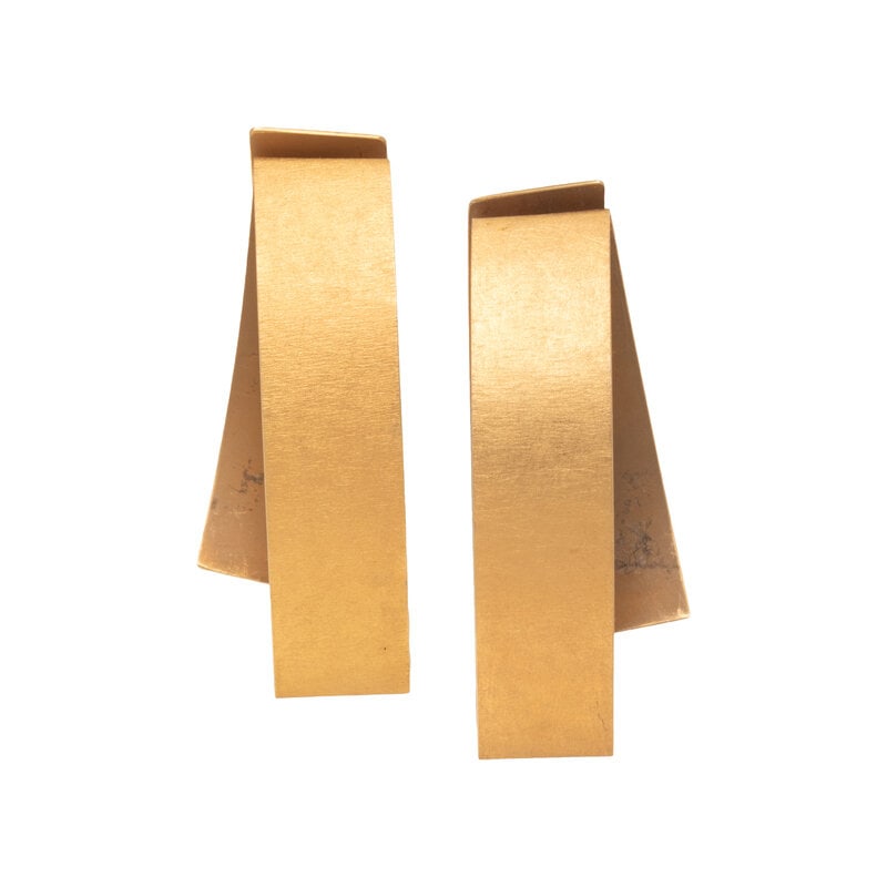 ATTRIBUTED TO ULLA AND MARTIN KAUFMANN, YELLOW GOLD CLIP EARRINGS (1 of 3)