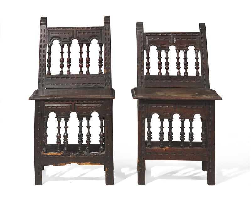 A Pair of Spanish Baroque Carved Walnut Side Chairs, 17th Century (1 of 3)