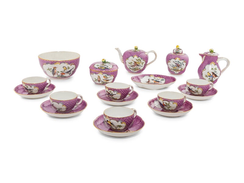 A Meissen Porcelain Tea Service (1 of 4)