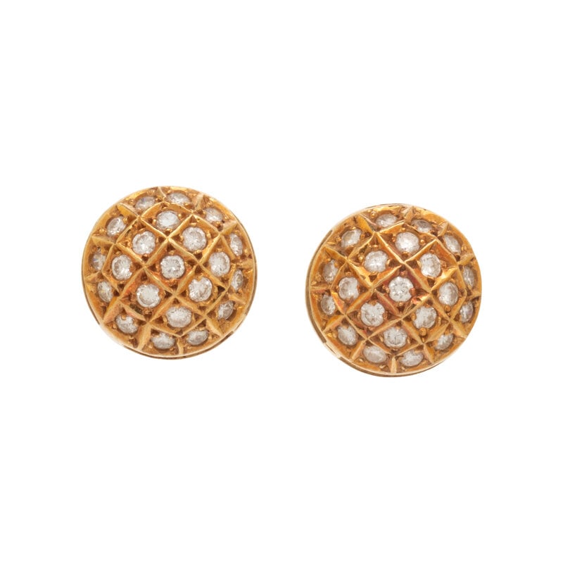 YELLOW GOLD AND DIAMOND EARRINGS: YELLOW GOLD AND DIAMOND EARRINGS Round brilliant cut diamonds. Yellow gold. 1/2 inch wide. Gross weight: 2.30 dwt. This lot is located in Chicago. Condition Overa