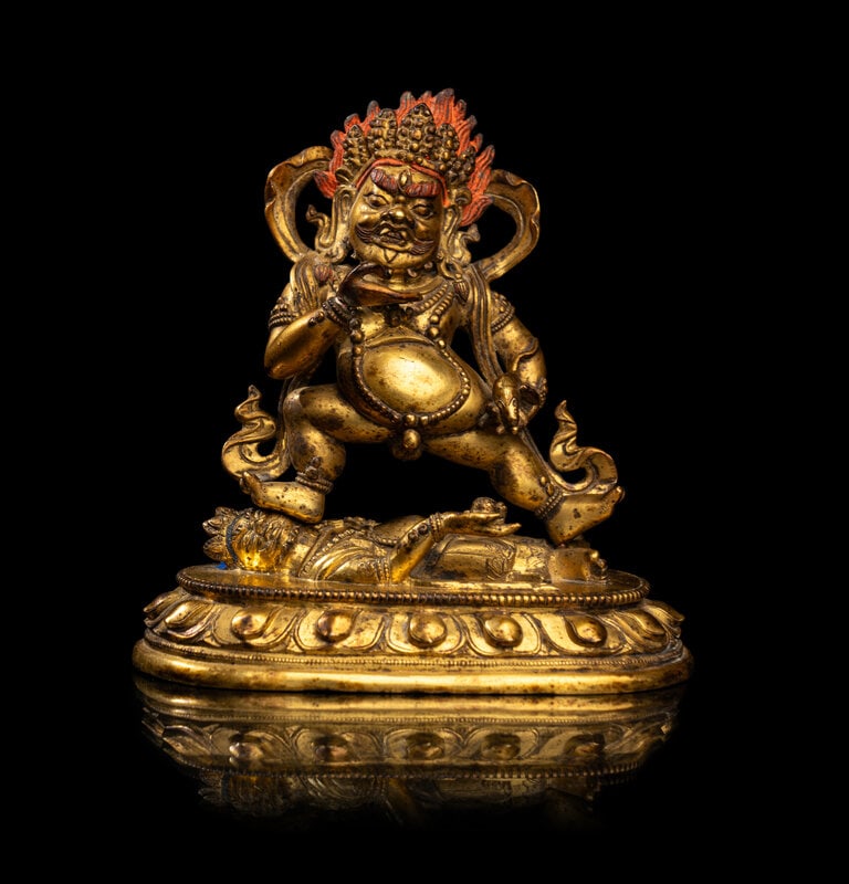 A Sino-Tibetan Gilt Bronze Mahakala
銅鎏金大黑天 (1 of 5)