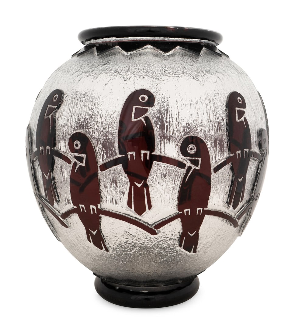 Daum Freres  France, Circa 1925 Art Deco Parrot vase (1 of 2)