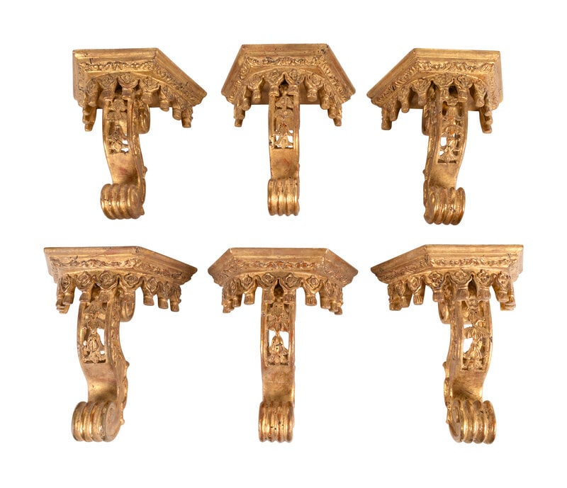 A Set of Six Georgian Style Giltwood Wall Brackets (1 of 8)