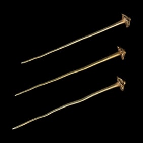 Three Chinese Gold 'Floral' Hair Pins, Zan, Ming Dynasty 明 梅花、牡