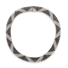 DIAMOND AND BLACK DIAMOND NECKLACE