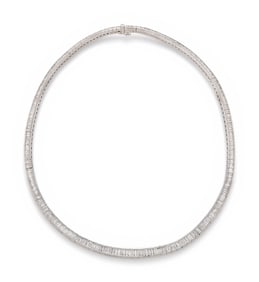 PLATINUM AND DIAMOND RIVIÈRE NECKLACE