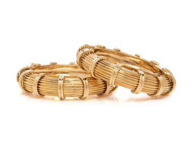 PAIR OF YELLOW GOLD BANGLE BRACELETS