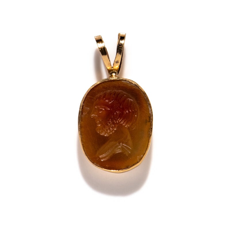 A Neoclassical Gold and Carnelian Pendant with a Male Portrait Head (1 of 3)