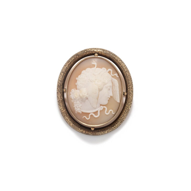 YELLOW GOLD AND SHELL MEDUSA CAMEO BROOCH (1 of 2)
