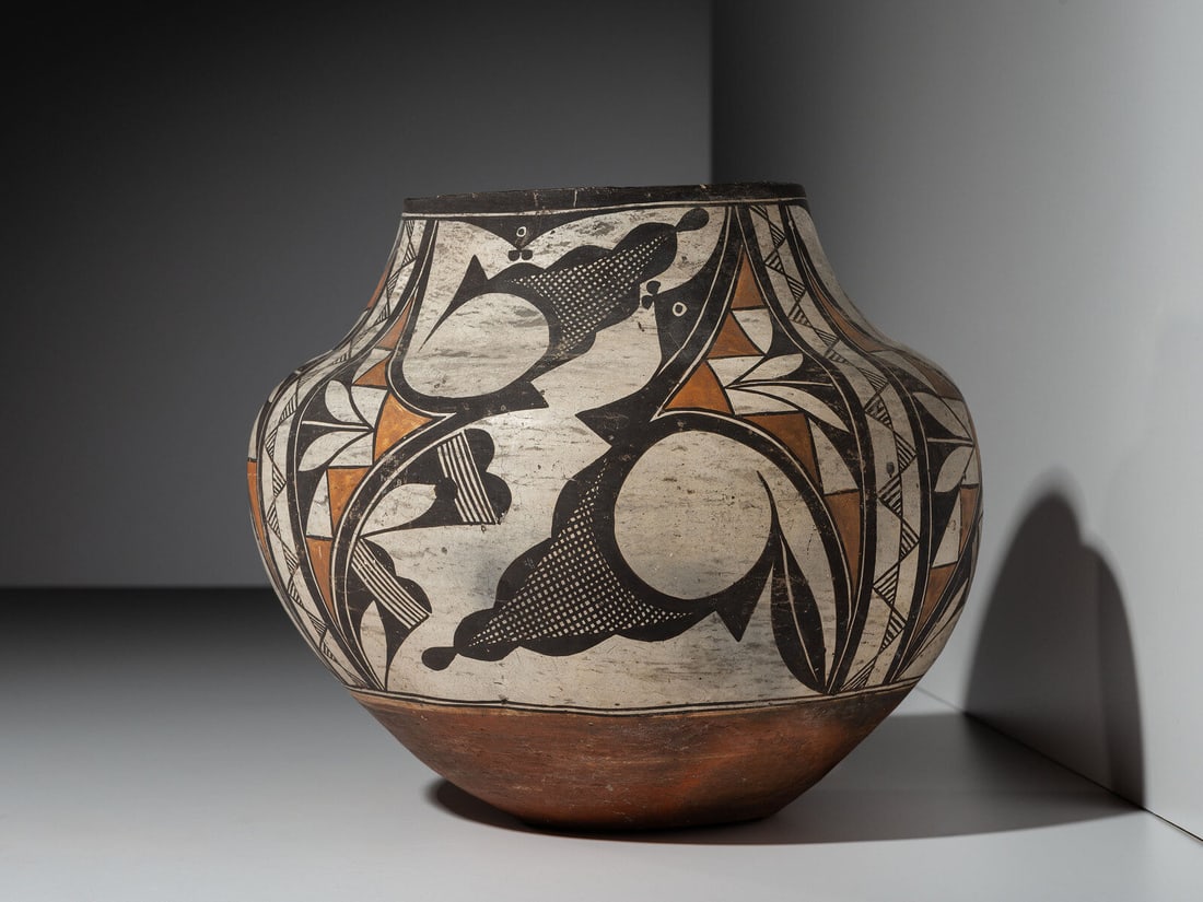 Acoma Polychrome Pottery Jar (1 of 5)